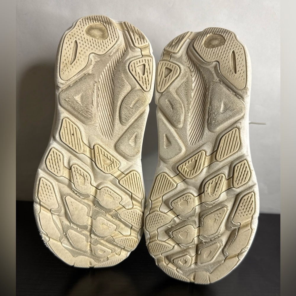 Hoka One One Clifton 9 White Women’s Running Shoes Lace-up Size 6B - Picture 13 of 13